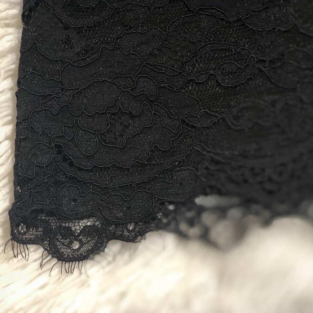 NWOT TORY BURCH BOAT NECK LACE TOP - Picture 6 of 6